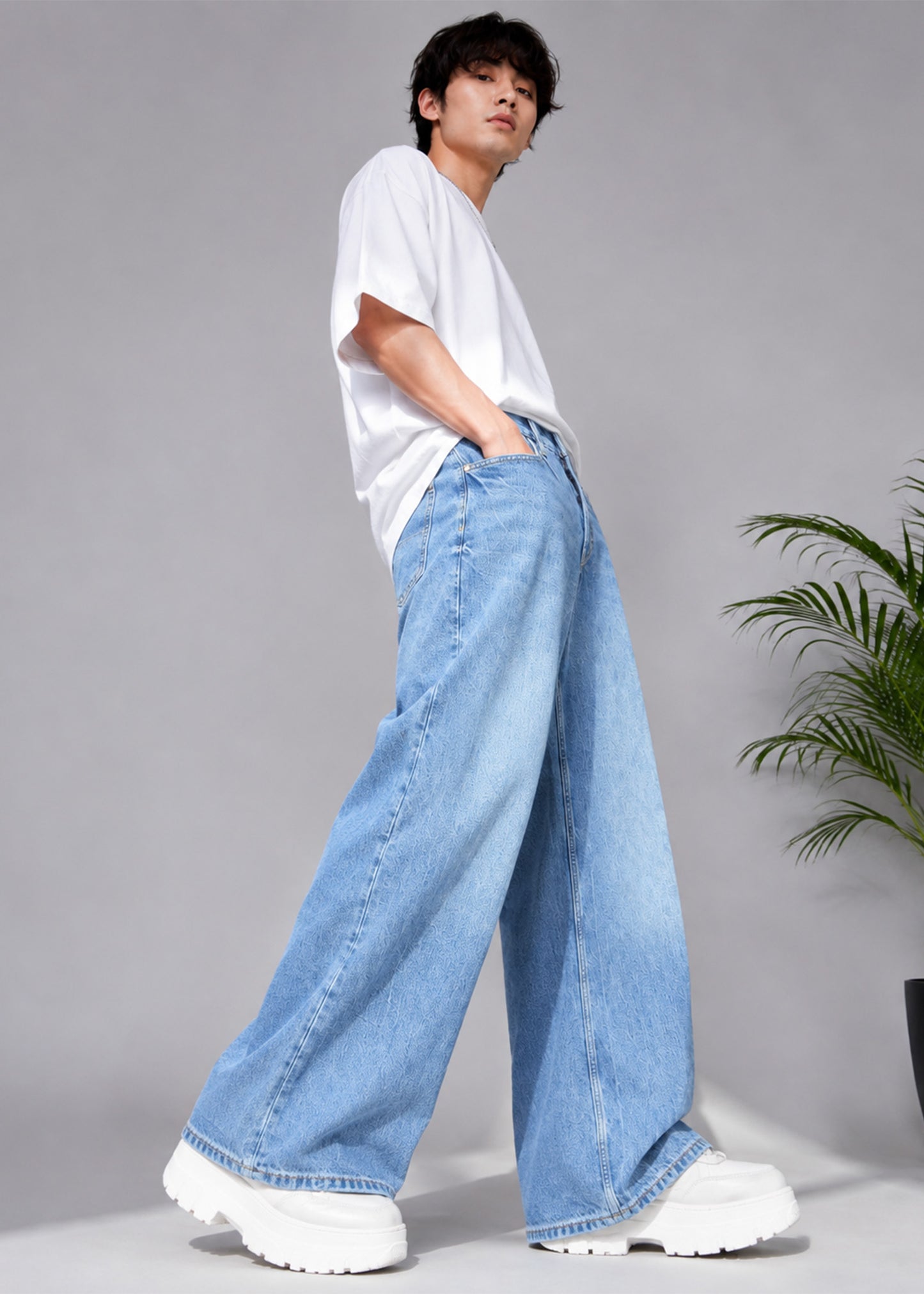 H&M Men Loose Fit Jeans Light Blue US 665