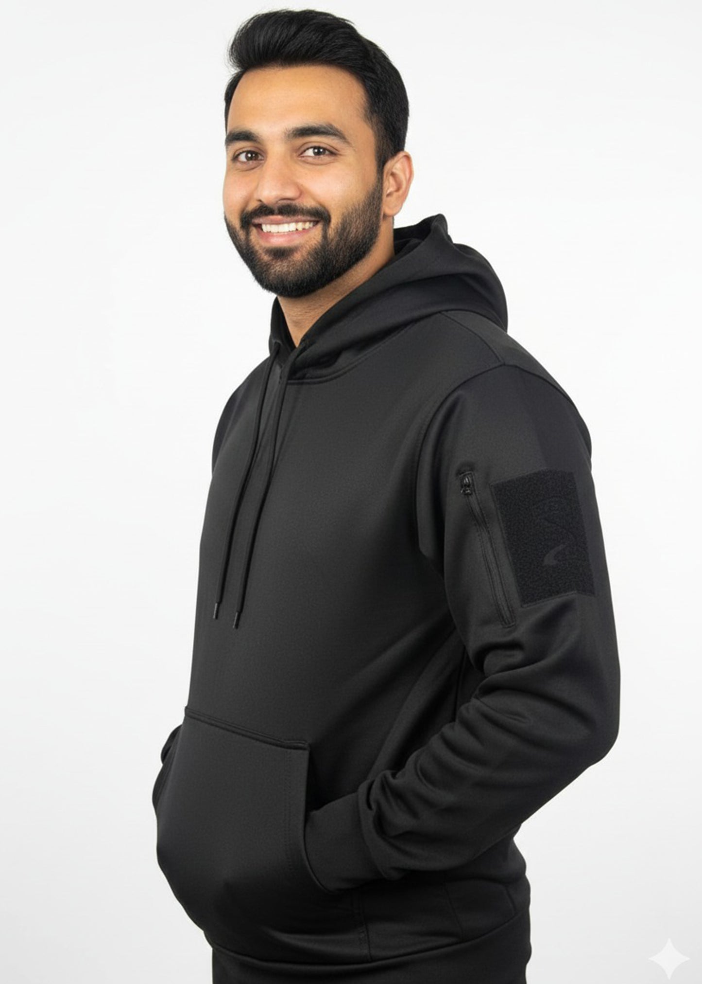 Arrow-Men Hood Black Plain 112 SP