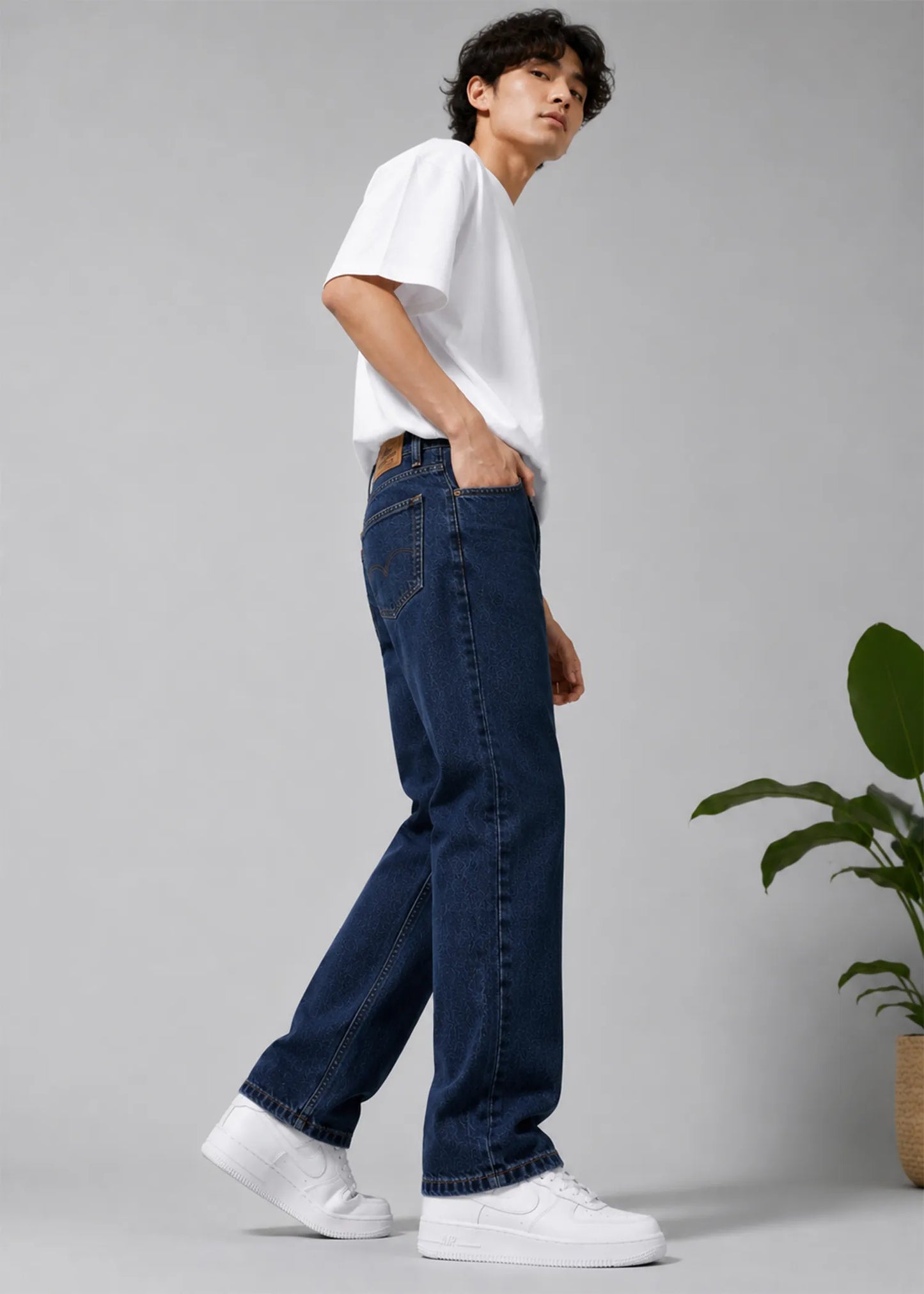 Wrangler Men's Straight Fit Jeans Blue US 597