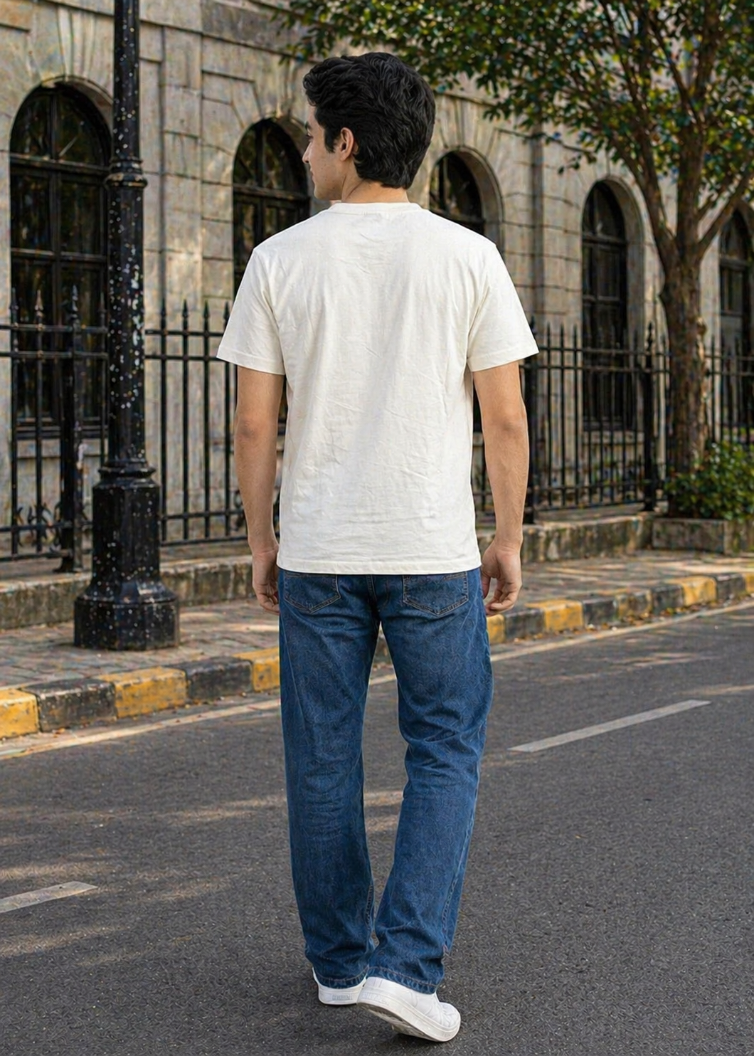 Russell-Men T-Shirt White 05