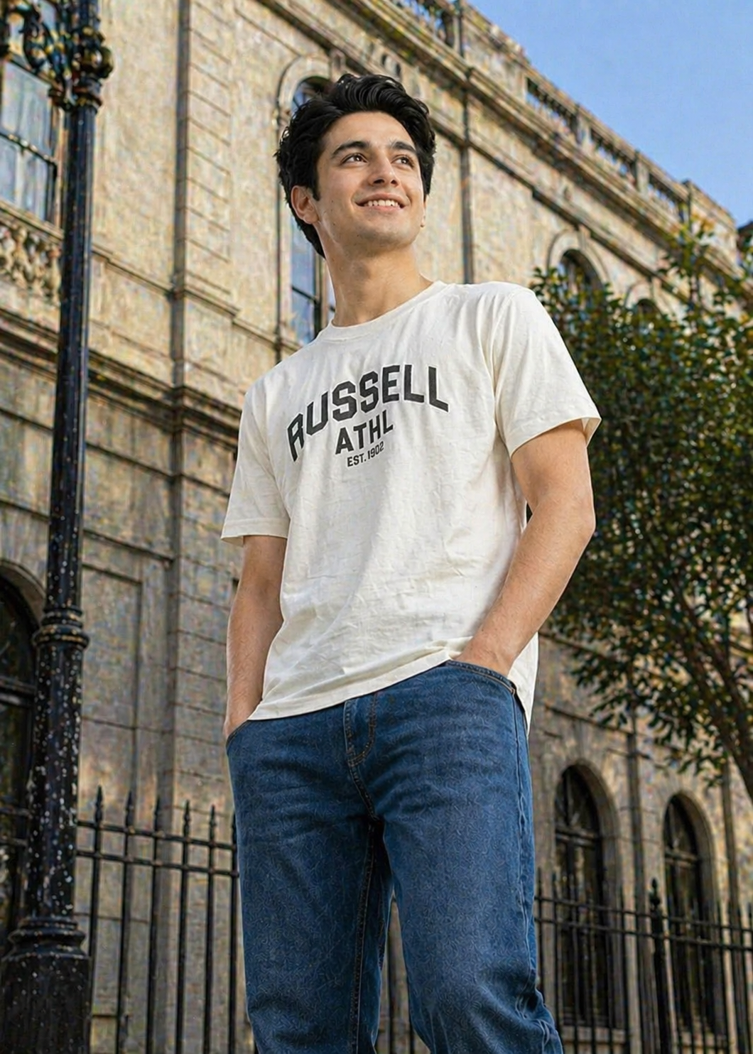 Russell-Men T-Shirt White 05