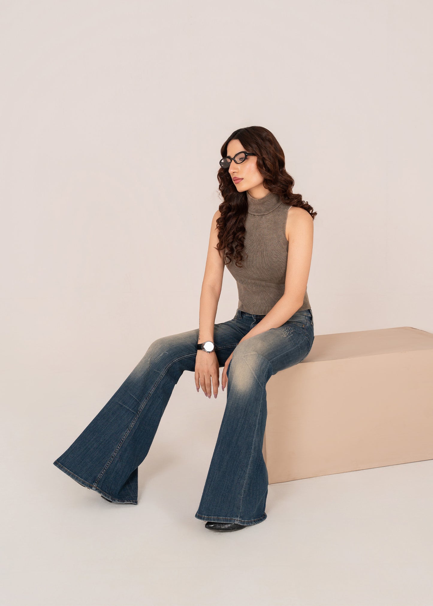 H&M-Bootcut Woman Jeans US 836