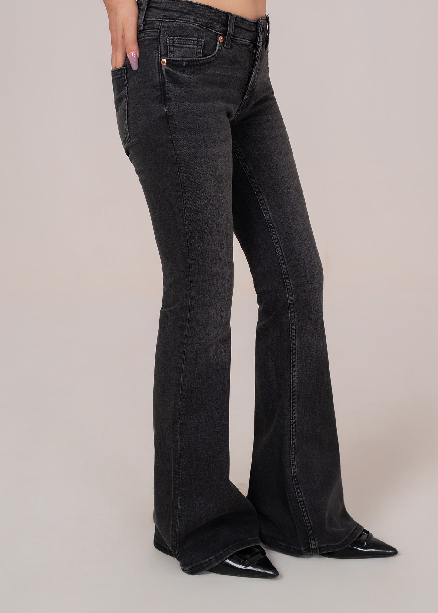 Monki Denim-Bootcut Woman Jeans -US 834