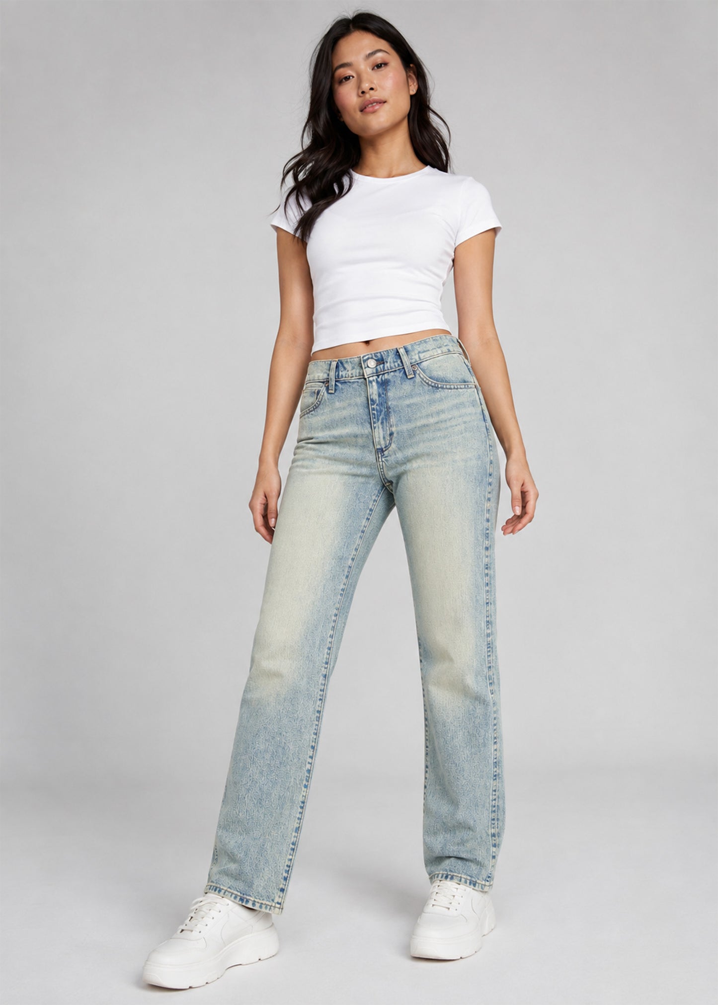 Wrangler Women Straight Fit Jeans Light Indigo Acid Wash 743