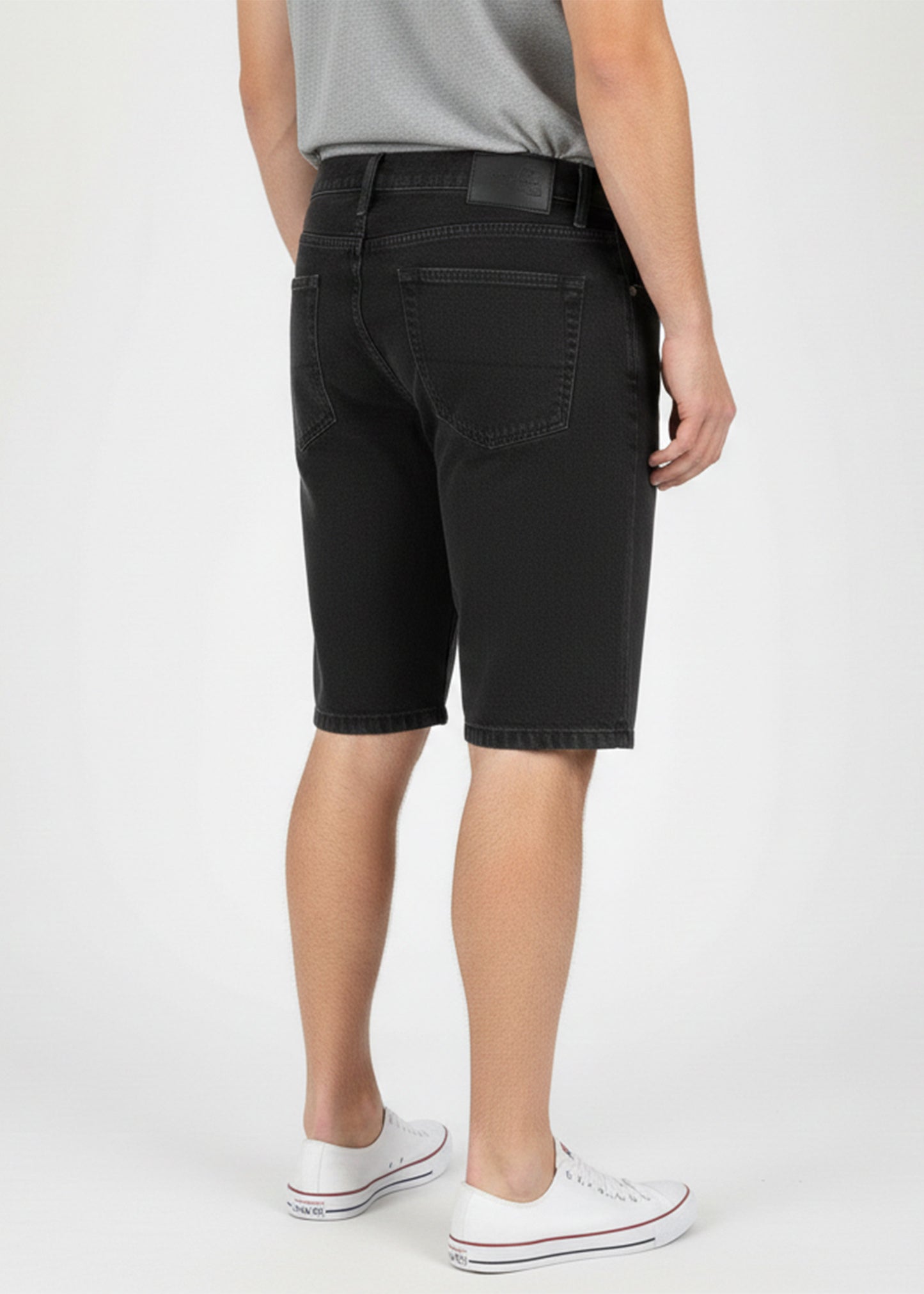 H&M-Men Jeans Shorts Black US 06