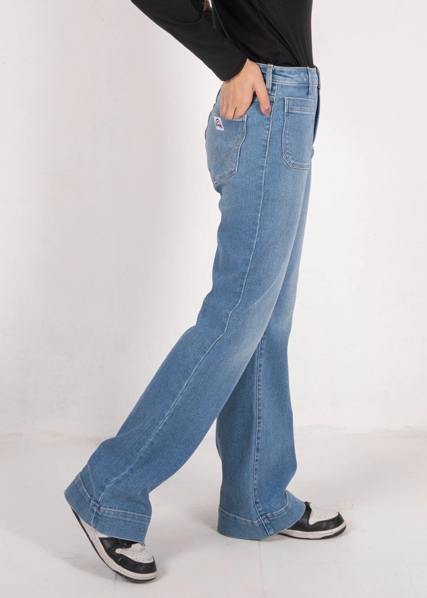 Wrangler-Premium Leftover Womens Jeans-002