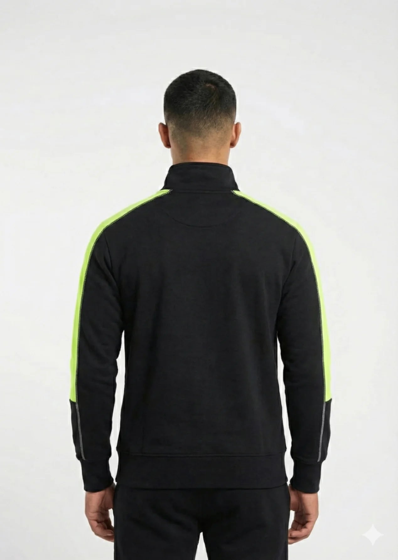 Arrow-Quarter Zipper Black- Swiss P