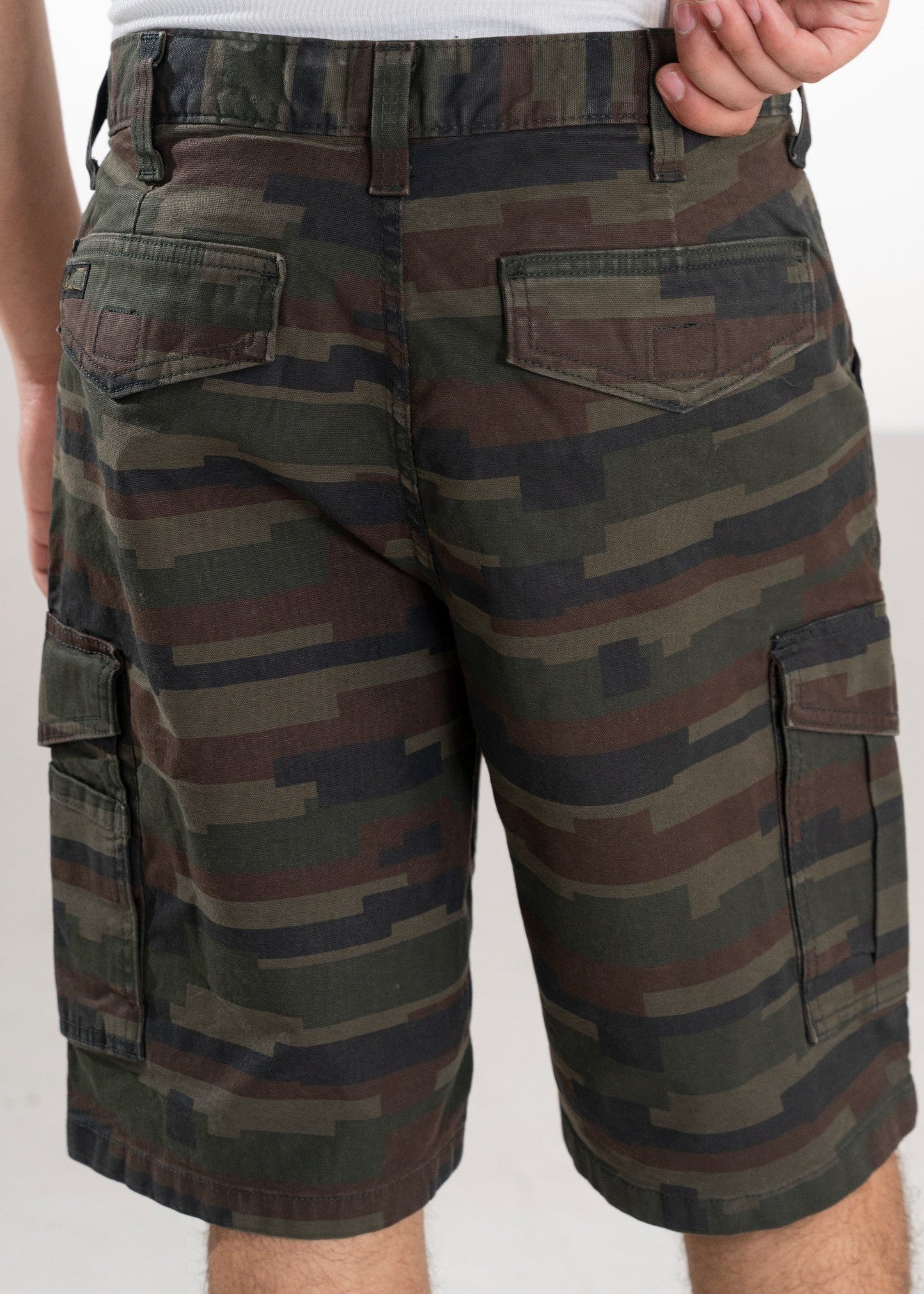 Ariat-MEN SHORT ART - 01