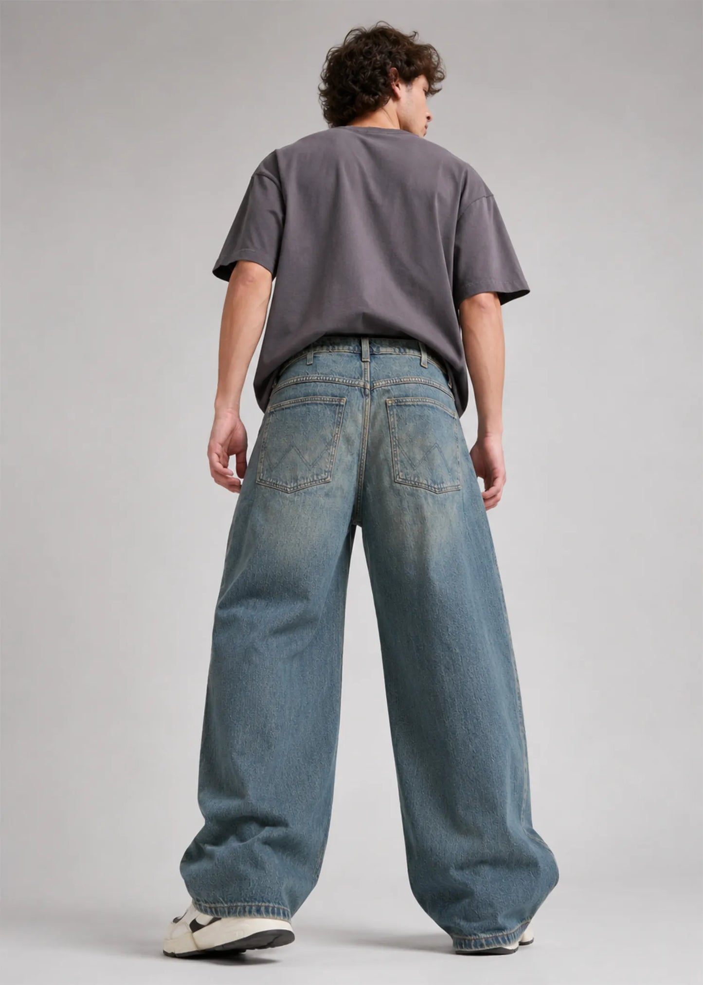Wrangler Men Loose Fit Jeans Vintage Washed Blue US 596